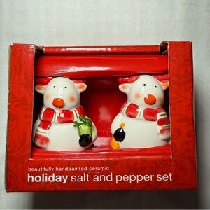 New In Box Certified International Reindeer Salt & Pepper Set Christmas Holiday